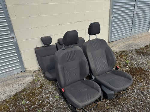 Full set ford focus estate - full, of