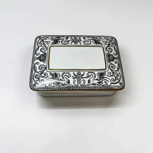 Wedgwood florentine black - florentine,