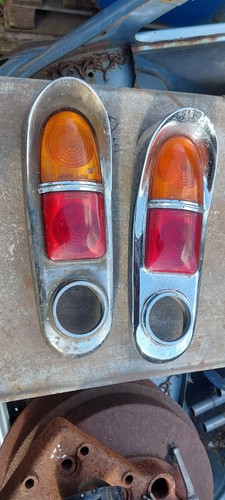 Humber hawk rear lights l587 - humber,
