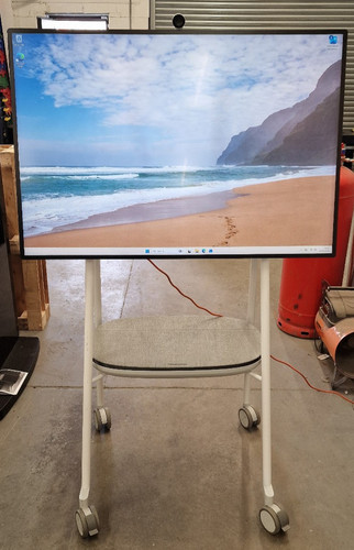 Microsoft hub - 2s, 50"
