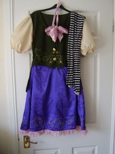 MS HATTER DRESSING UP OUTFIT