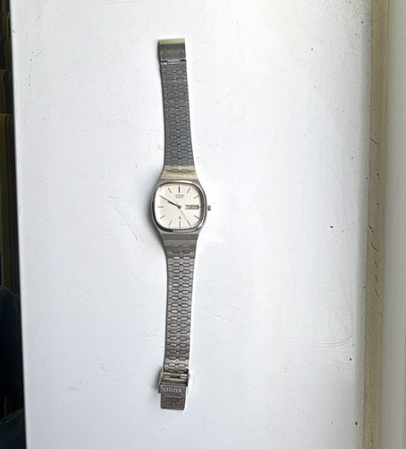 Citizen quartz day date - quartz, white