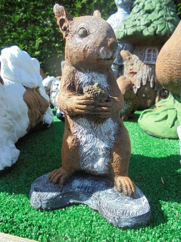 Squirrel concrete garden