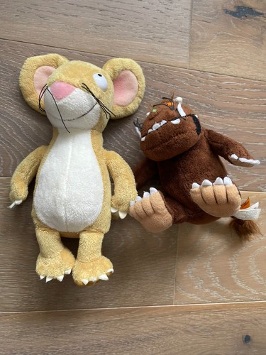 Gruffalo sitting inch - 6, and