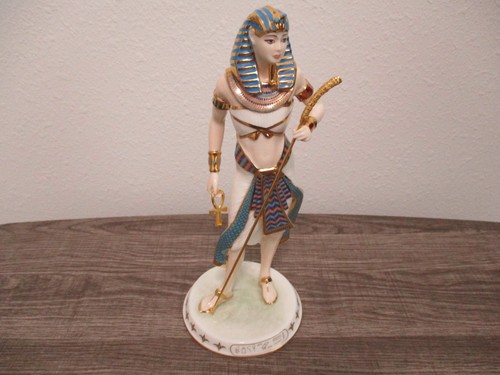 Wedgwood tutankhamun the boy - wedgwood,