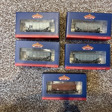 BACHMANN 38-602 21 TON GRAIN