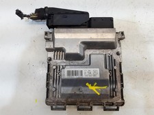 GENUINE 2010 MERCEDES C CLASS  A2711500391 CONTINENTAL 5WK91301 W212 ENGINE ECU