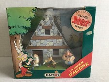 VINTAGE 2002 ASTERIX  PLASTOY COLLECTION VILLAGE ASTERIX EN BOIS WOODEN 60 810
