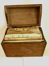 Vintage Dovetail Oak Recipe File Box with Vtg. Recipes 3" X 5" Index Cards