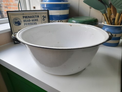 Vintage enamel wash bowl - wash,