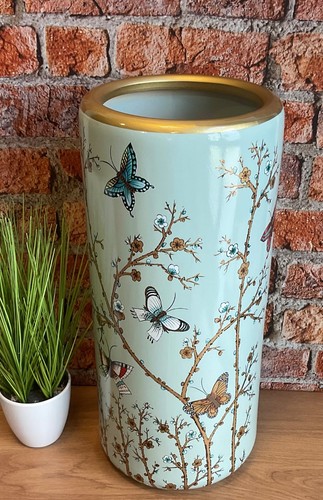 Pale blue butterflies ceramic - pale,