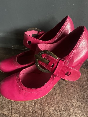 Red dead ladies fuscia pink - or,