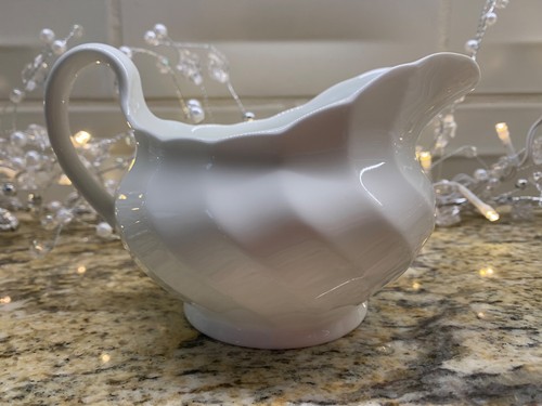 Wedgwood candlelight gravy - candlelight,