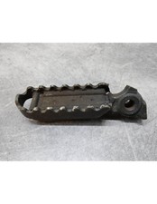 Footrest Av D Used XL125K2/K3/K4 XL250K3 XL350 HONDA 50616-356-000OCC