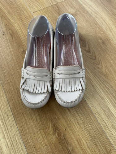 Moshulu beige moccasins - moshulu,