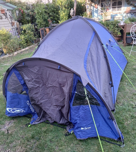 Gelert tornado tent blue 3 - 3,