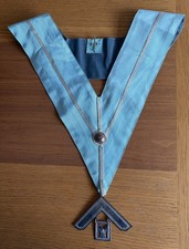 Craft Past Masters Collar &