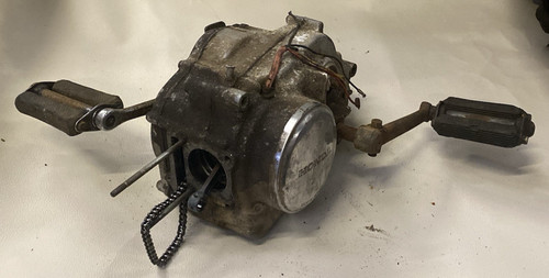 Honda pc50 ohc - bottom, half