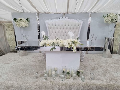Throne sofa wedding - throne,