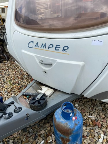 Caravan front gas - front,
