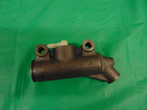 Clutch master cylinder - ,