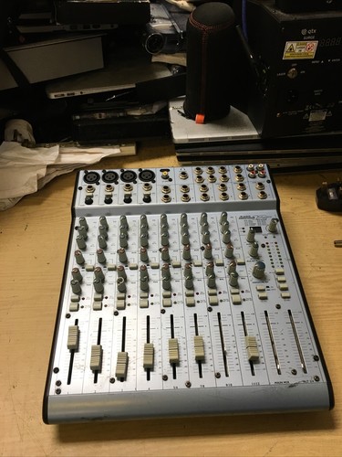 Alesis multimix usb mixer - mixer,