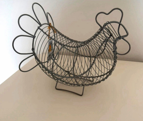 Grey metal wire chicken - grey,