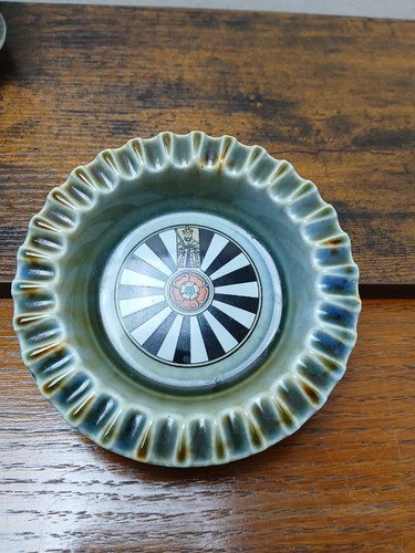 Wade irish porcelain made - porcelain, in