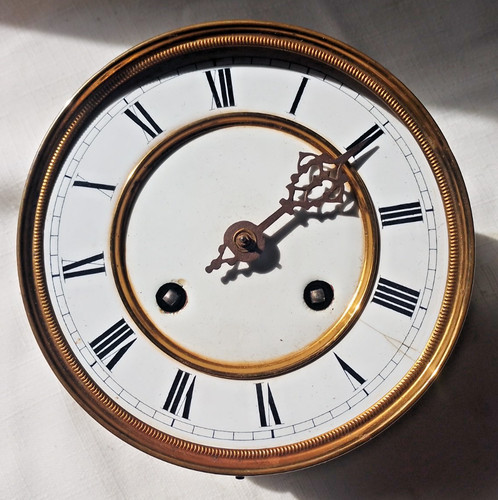 Antique wall clock mechanism