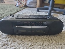 Hitachi TRKW260E 4 Band Radio