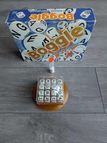 Vintage boggle board game - vintage, 1992
