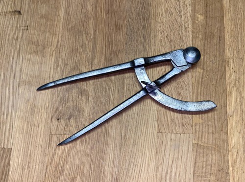 Antique thewlis wing - antique,