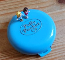 Vintage Polly Pocket Skating