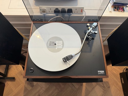 Rega planar turntable - planar, 2