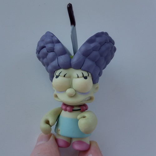 Kidrobot the simpsons zombie - kidrobot,