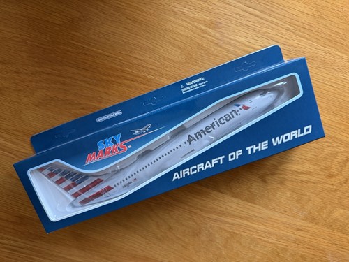 American air 737 - 737-800, large