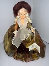 Peggy Nisbet Model H244