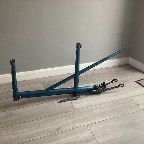 1965 moulton standard - , frame