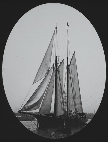 Ship leaving portsmouth - ship,