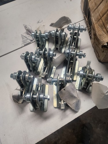 Captive beam locking head - k_1,