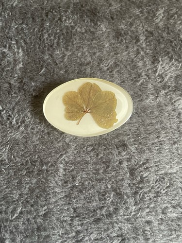 Vintage thick resin leaf - thick,