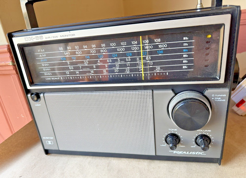 Realistic radio shack - realistic,