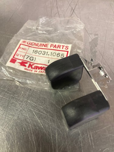 Kawasaki carburettor float - carburettor,
