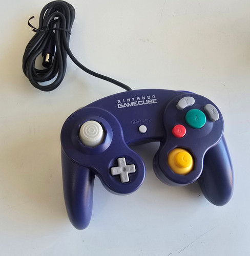 Official nintendo gamecube - nintendo,