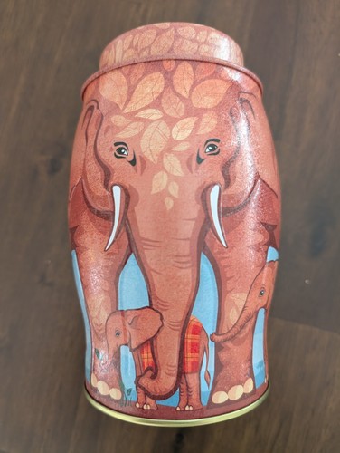 Williamson tea elephant tin - elephant,