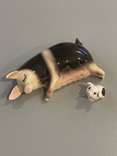 1986 Hagen Renaker Resting Sow