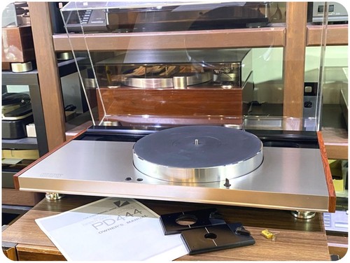 Luxman pd444 turntable - luxman,
