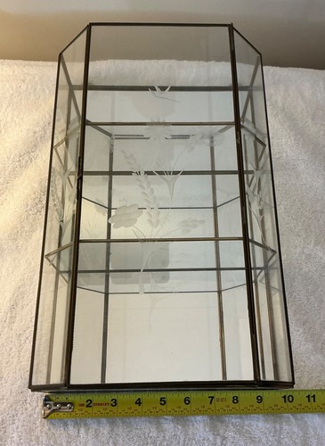 Small glass display - small, case