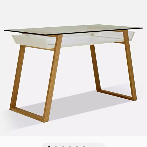 House john lewis airframe - by,