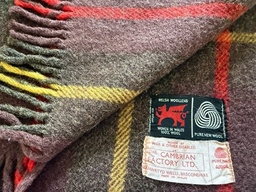 Welsh wool blanket - welsh, knee